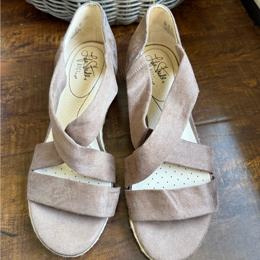 Life Stride Siesta Women's Brown Espadrille Sandals